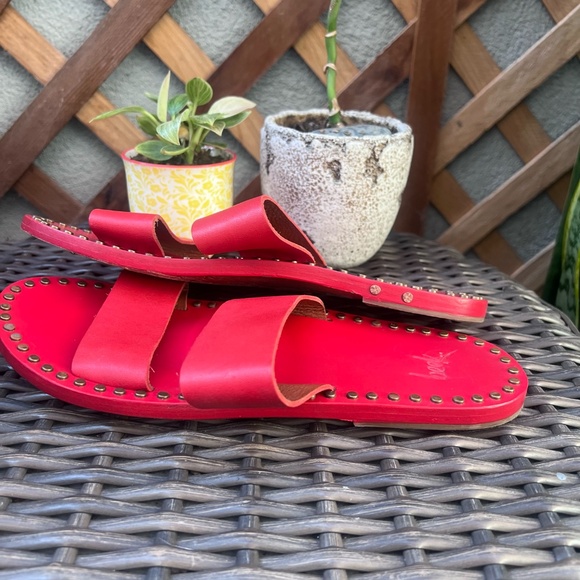 Beeks Finch Leather Sandals - Picture 4 of 9